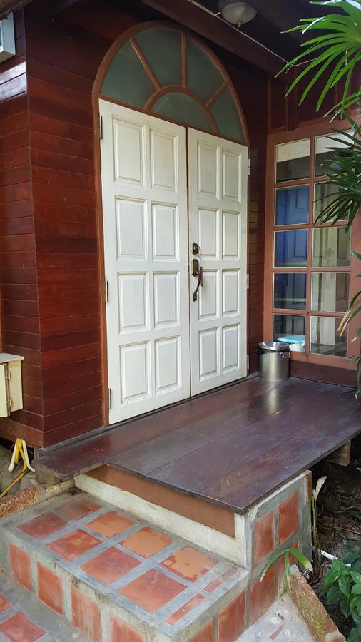 Ruean Mai Chai Khlong Amphawa Zewnętrze zdjęcie