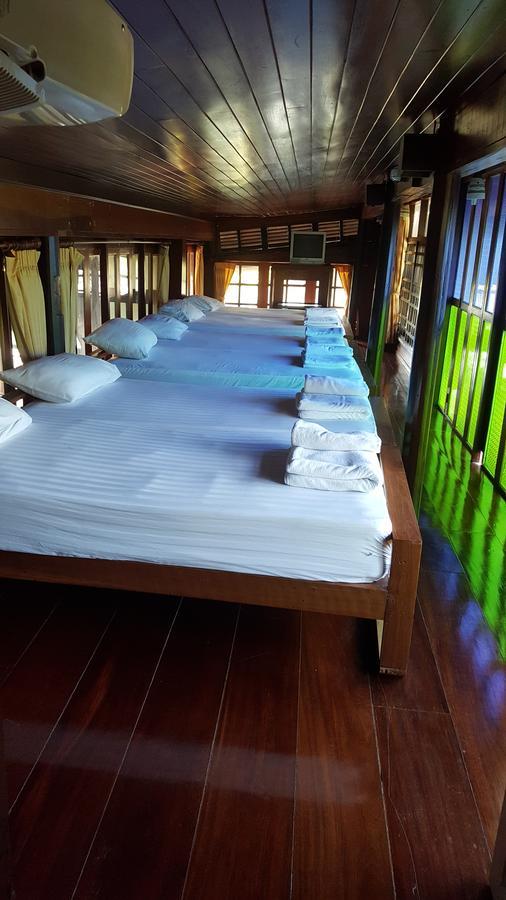 Ruean Mai Chai Khlong Amphawa Zewnętrze zdjęcie