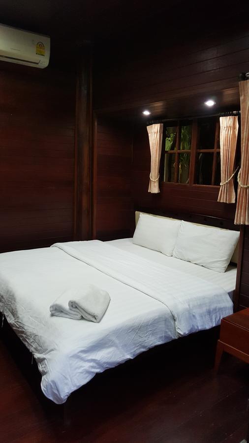 Ruean Mai Chai Khlong Amphawa Zewnętrze zdjęcie