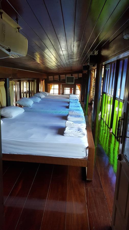 Ruean Mai Chai Khlong Amphawa Zewnętrze zdjęcie